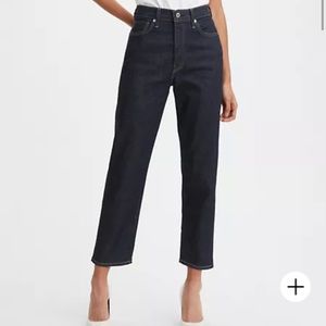 Levi high rise column taper jeans 25/27